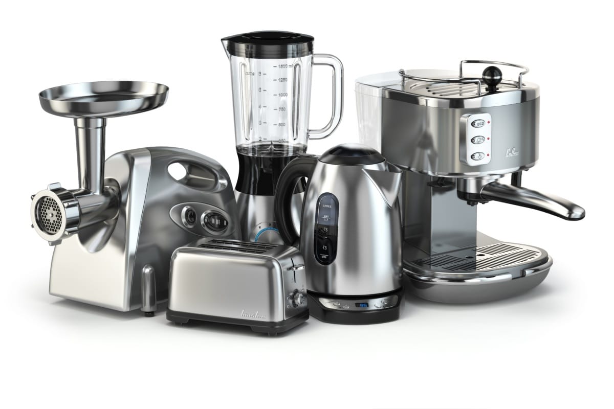 Appareils de cuisine métalliques. Blender, grille-pain, machine à café, m