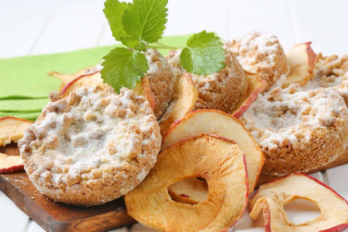 Apple crumble cookies