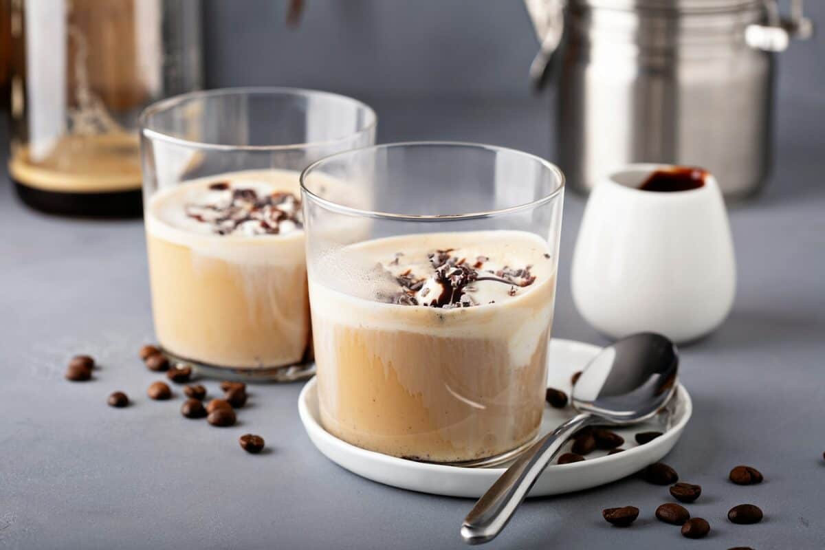 Café affogato avec glace à la vanille