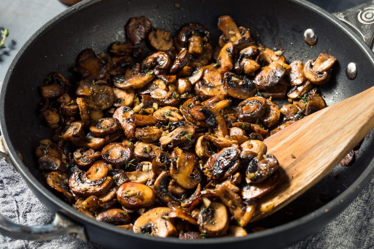 Champignons shiitake sautés