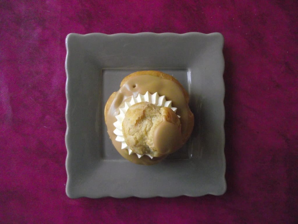 Découvrez l’origine religieuse de la pâtisserie "religieuse" : entre croyance et gourmandise