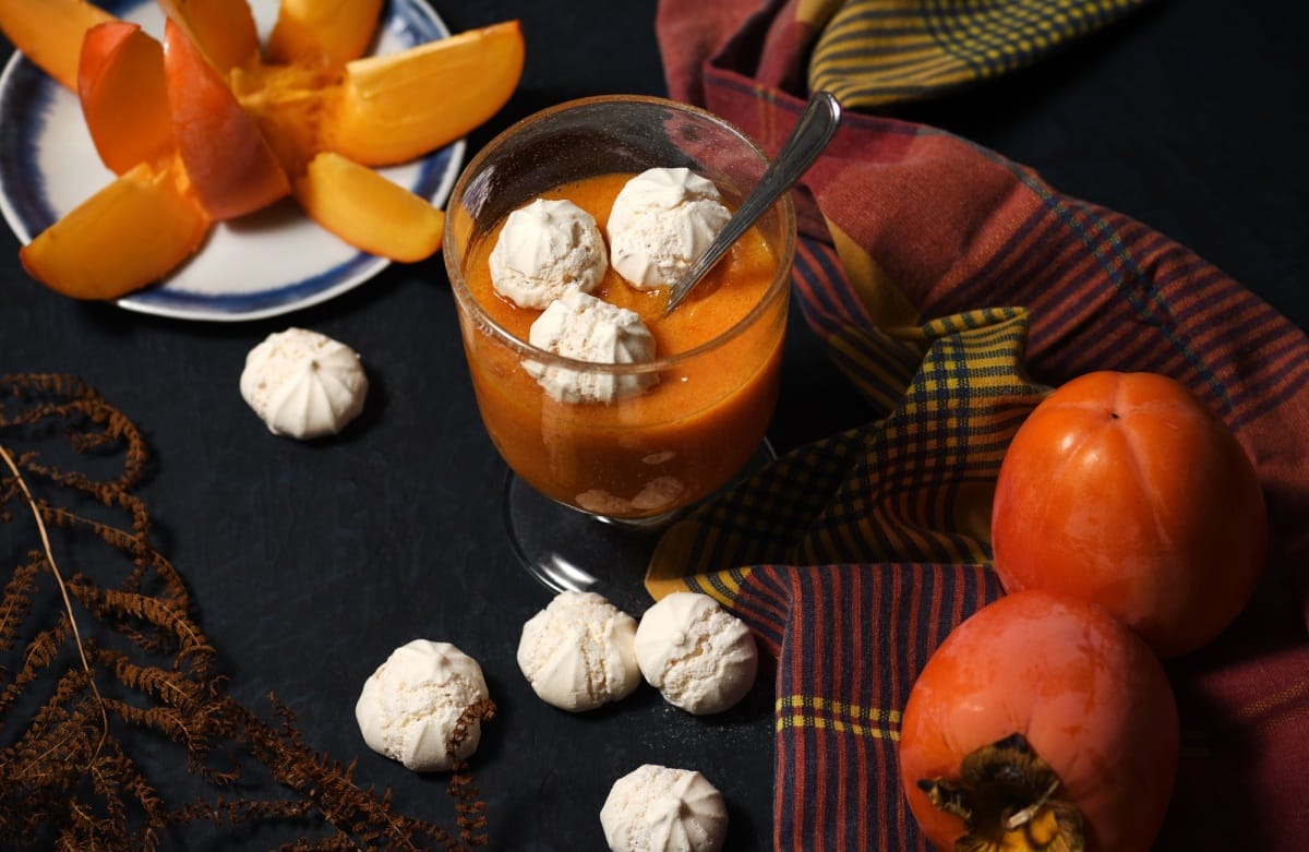 Dessert au kaki et à la meringue