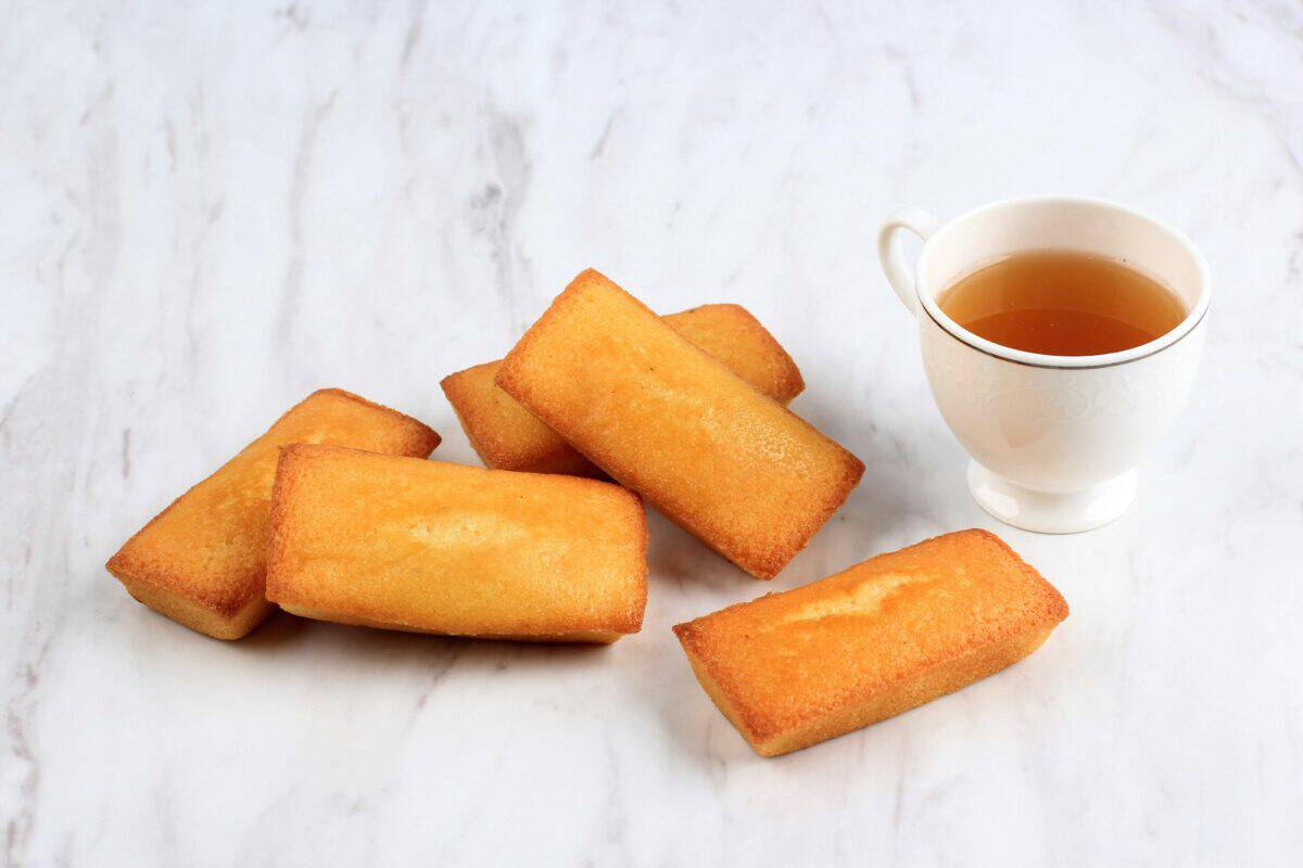 French Financier Cake