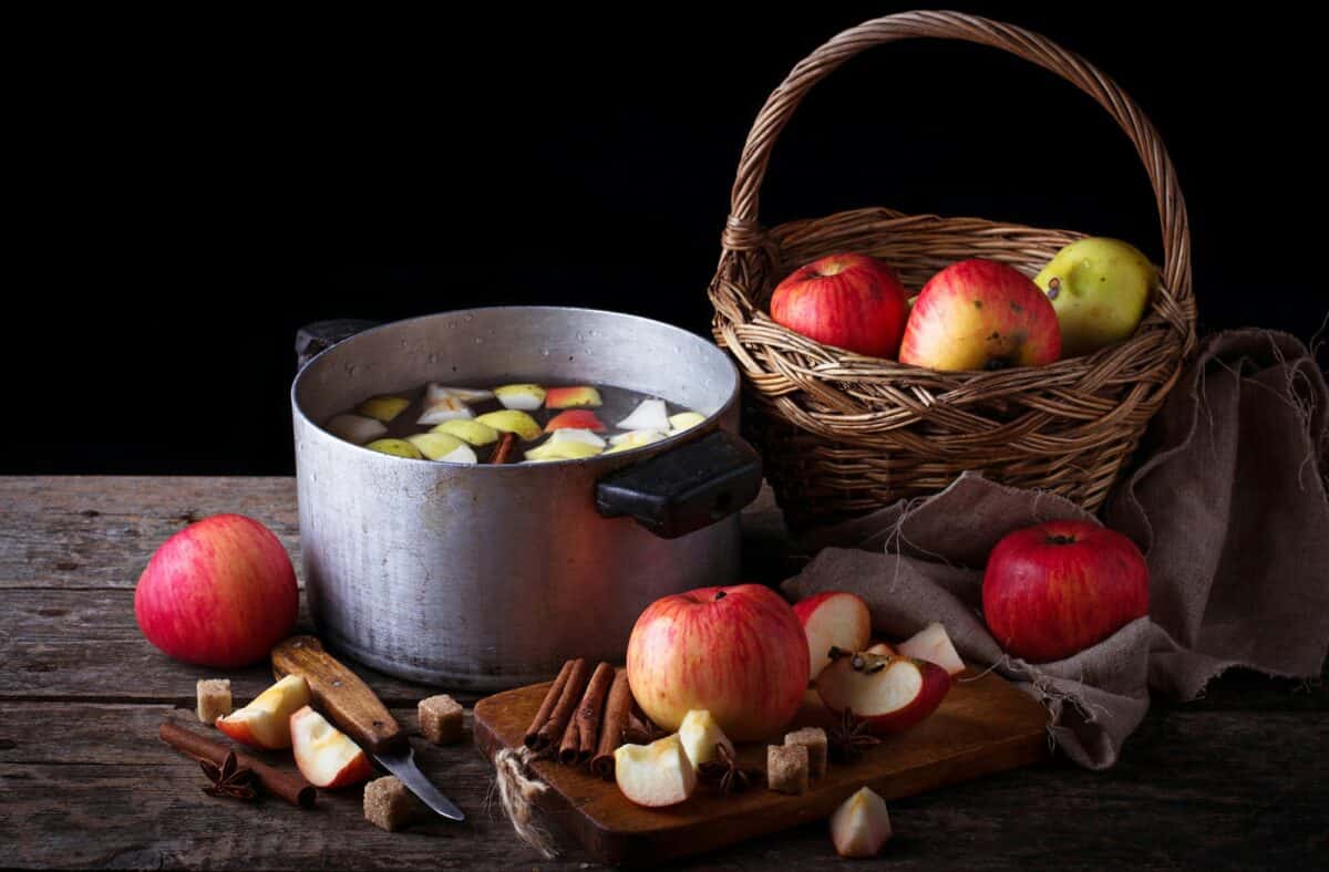 Ingrédient pour la cuisson du cidre ou de la compote de pommes