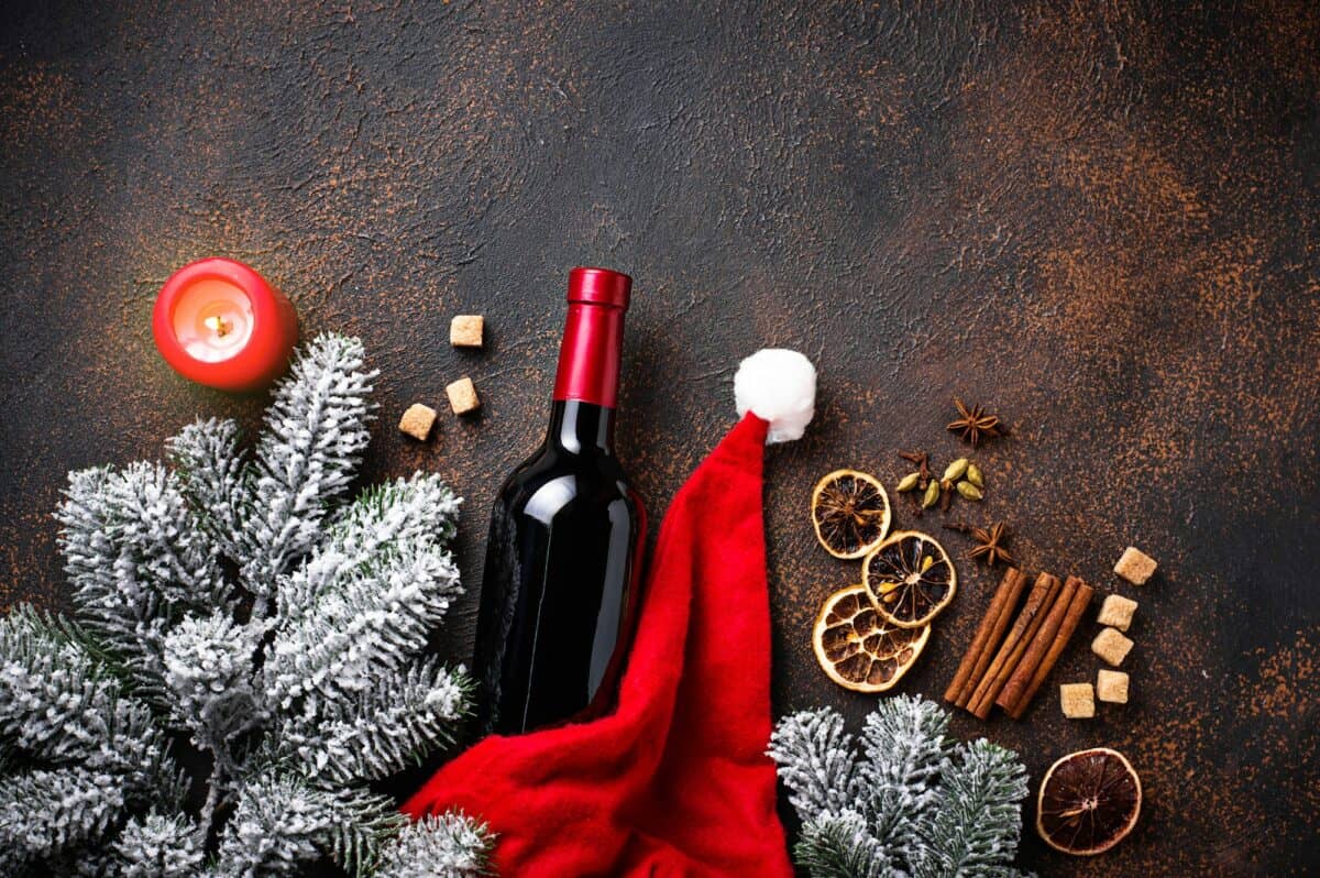 Ingrédients pour la préparation du vin chaud de Noël