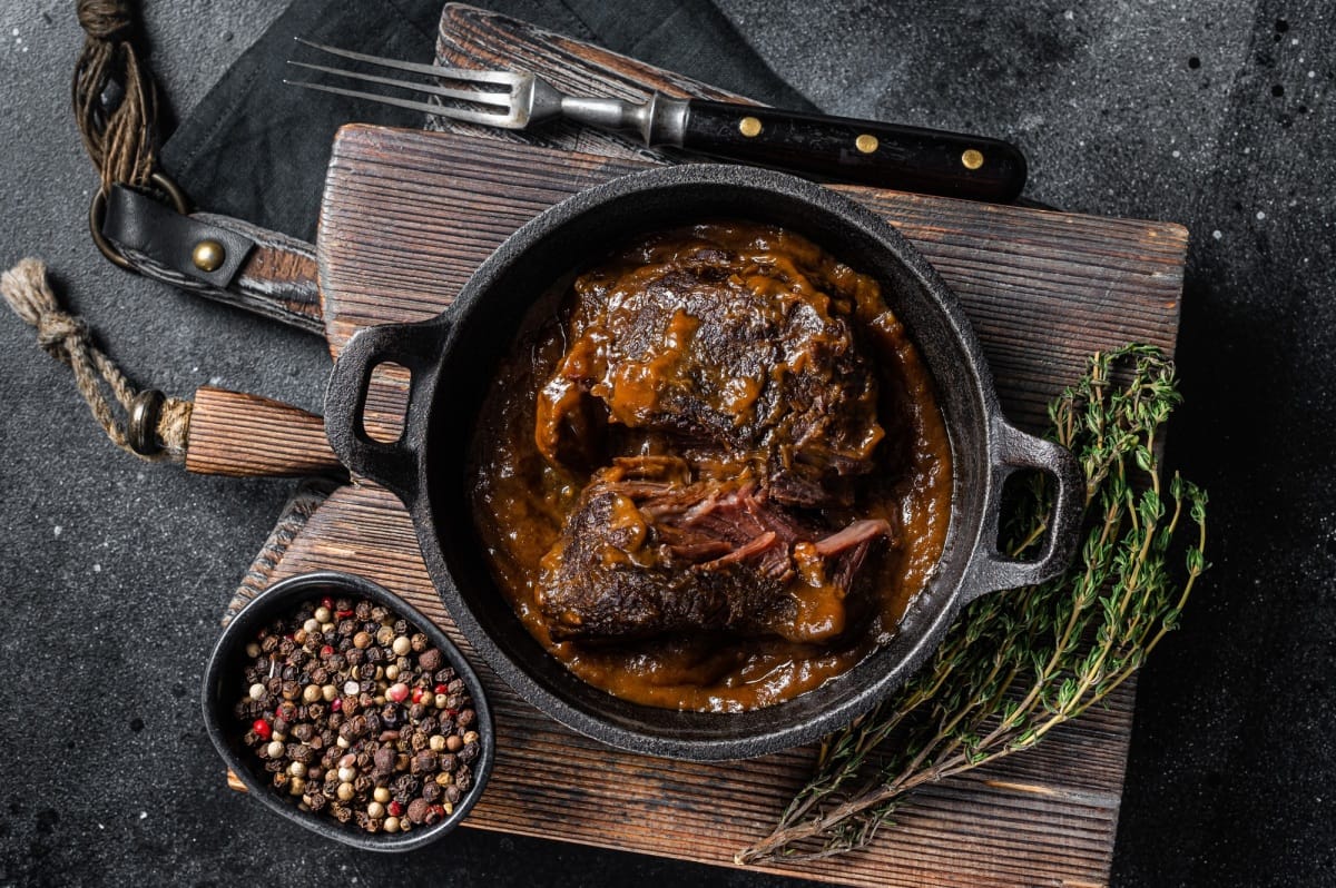 Paleron de boeuf au vin rouge