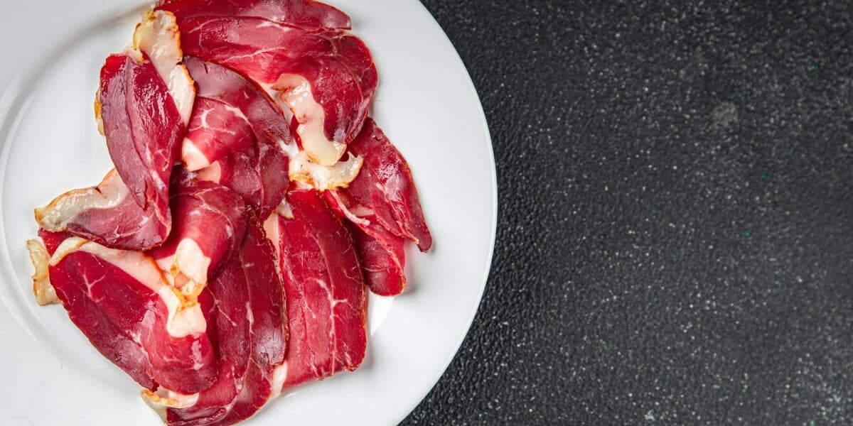 magret de canard magret fumé volaille repas frais alimentation snack sur la table espace de copie fond alimentaire
