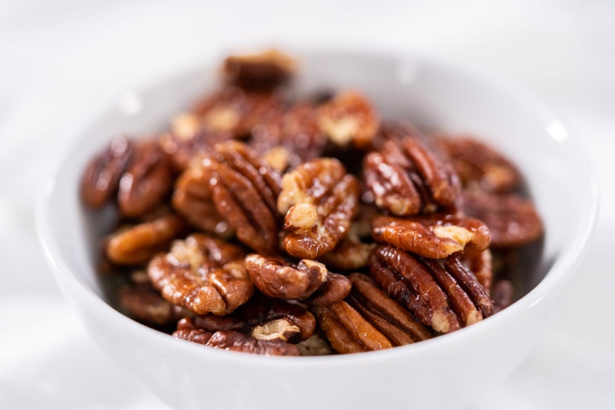 Noix de pécan caramélisées