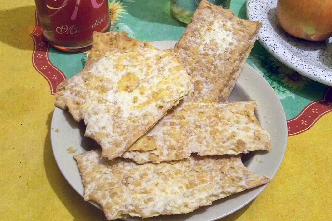 Oreillettes, beignets frits