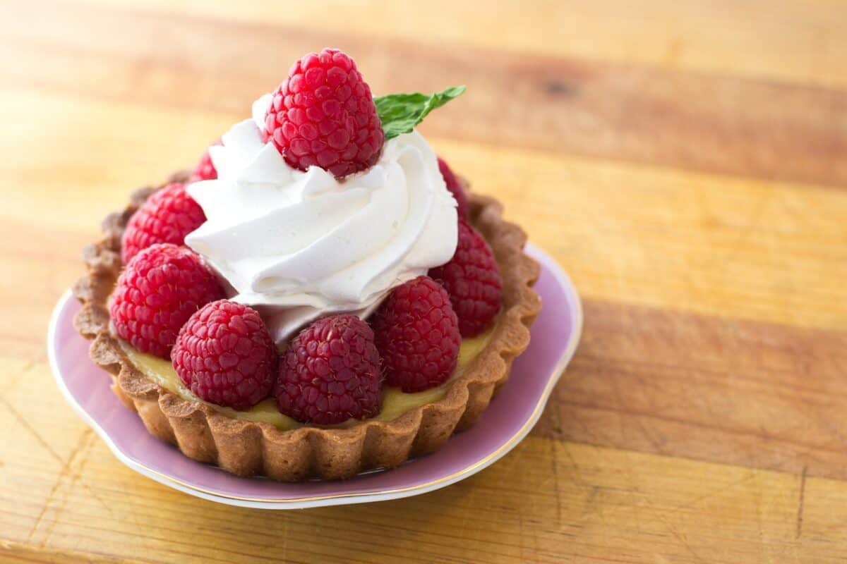 Découverte de l’histoire fascinante de la crème Chantilly : entre mythe et réalité