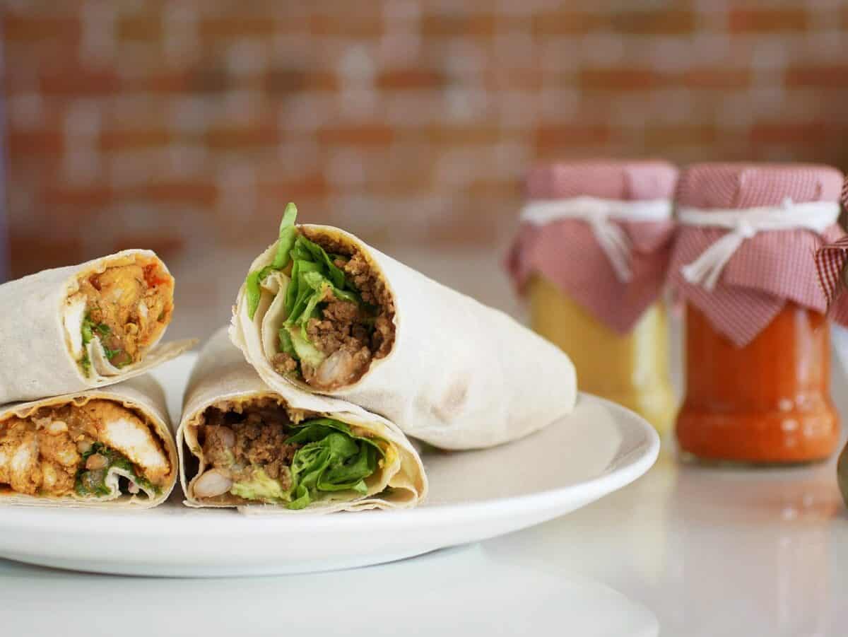 Découvrez l'authentique histoire des fajitas : de leurs racines mexicaines à l'explosion tex-mex