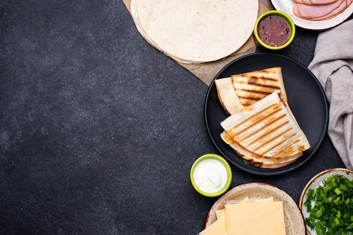 Quesadilla mexicaine traditionnelle à partir d'une tortilla