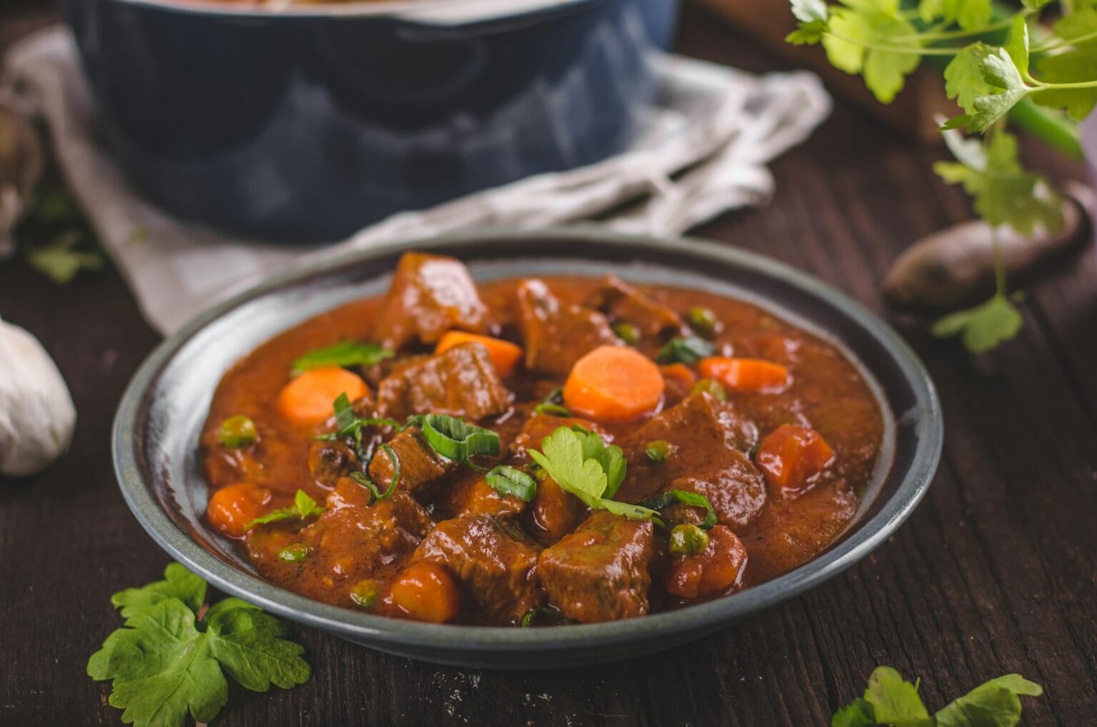 Recette facile du boeuf carottes traditionnel : un plat mijoté savoureux