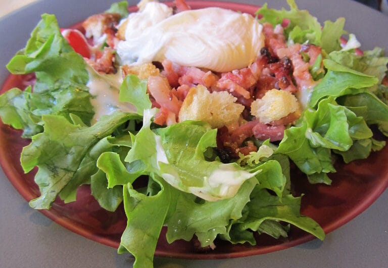 Recette de la salade lyonnaise