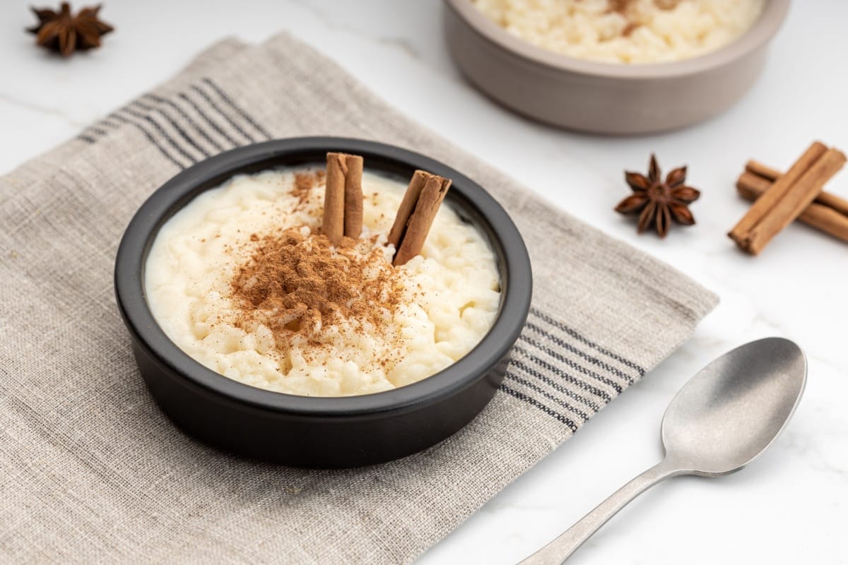 Riz au lait avec cannelle