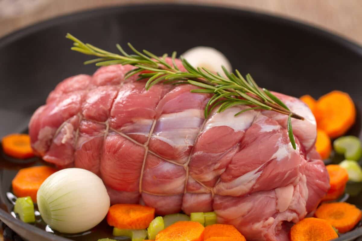 Rôti de bœuf cru à la poêle