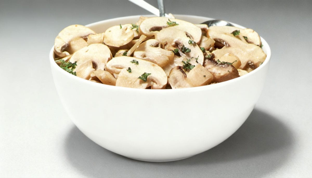 Salade de champignons crus