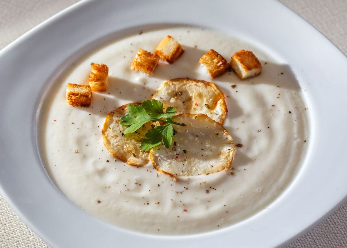 Velouté de céleri-rave et poire