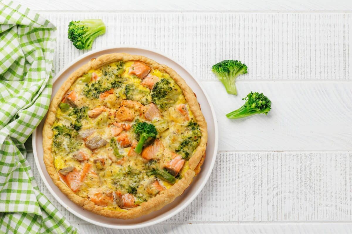 Tarte maison au saumon et au brocoli